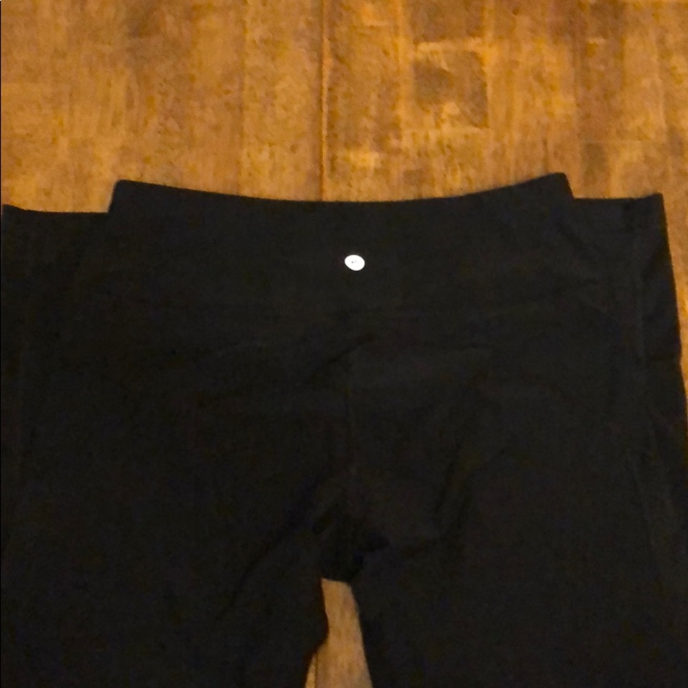 Cropped yoga pants